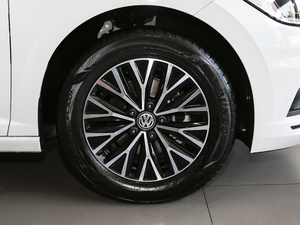 2019款280TSI DSG舒适型 国V 轮圈