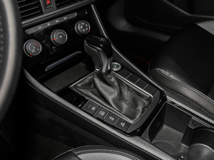2019款280TSI DSG舒适型 国V 换挡杆