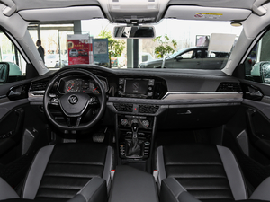 2019款280TSI DSG舒适型 国V 内饰全景