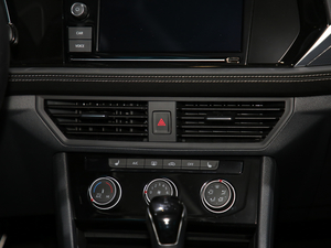 2019280TSI DSG R-Line (gu)VI {(dio)L(fng)