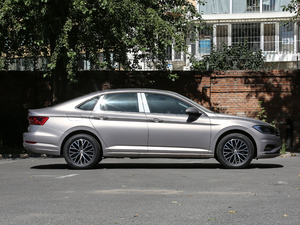 2019200TSI DSGm VI w^