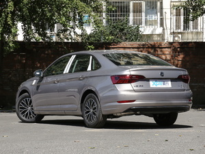 2019款200TSI DSG舒适型 国VI 左后45度