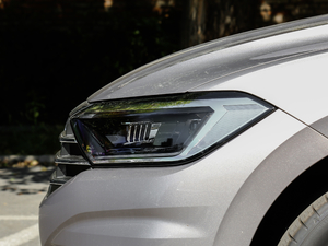 2019200TSI DSGm VI ^