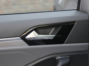 2019200TSI DSGm VI g