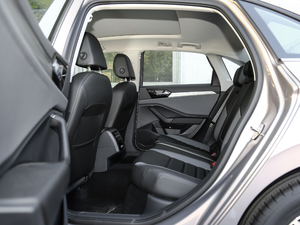 2019款200TSI DSG舒适型 国VI 后排空间