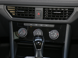 2019款200TSI DSG舒适型 国VI 空调调节