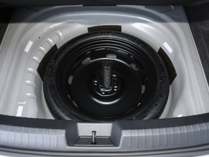 2019款200TSI DSG舒适型 国VI 备胎