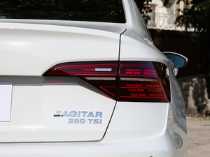 2019款280TSI DSG舒适型 国VI 尾灯