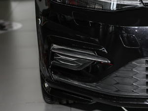 2019280TSI DSG R-Line V ^