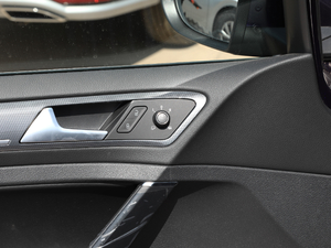 2019280TSI DSG R-Line VI g