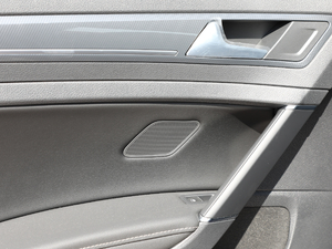 2019280TSI DSG R-Line VI g