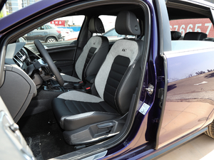 2019280TSI DSG R-Line VI {