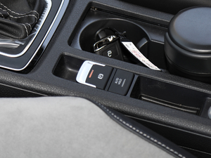 2019280TSI DSG R-Line VI v܇Ƅ