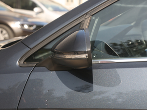 2019280TSI DSG R-Line VI ^