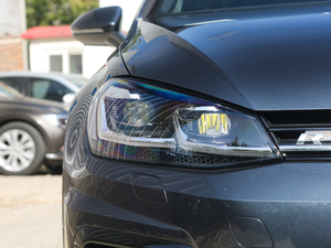 2019280TSI DSG R-Line VI ^