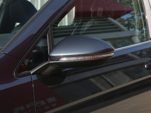 2019280TSI DSG R-Line VI ^