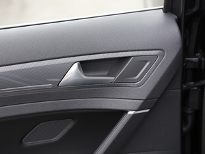 2019280TSI DSG R-Line VI g