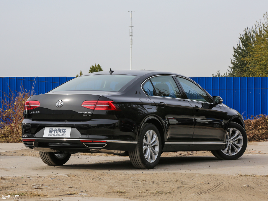 2019~v 330TSI DSG A V