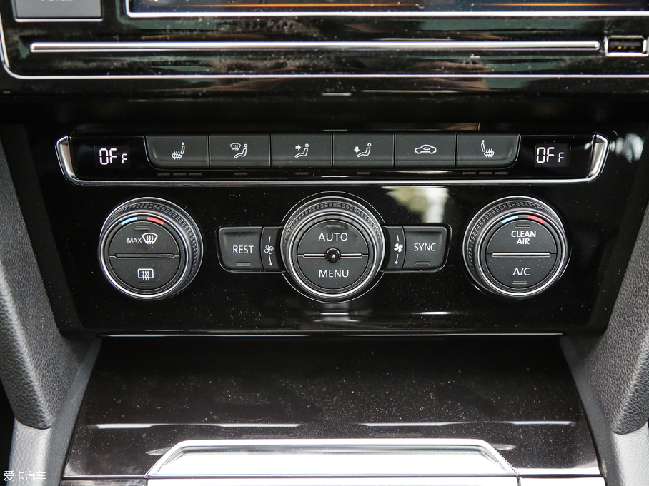 2019~v 330TSI DSG A V