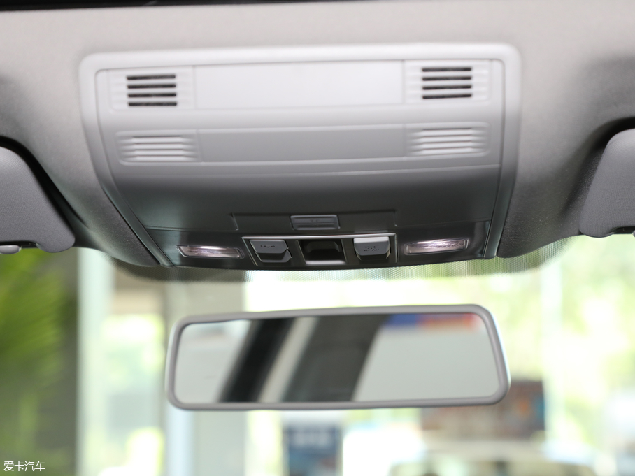 2019~v 280TSI DSG I V