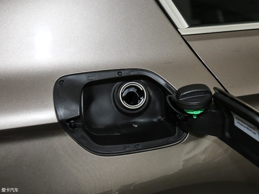 2019~v 330TSI DSG F VI