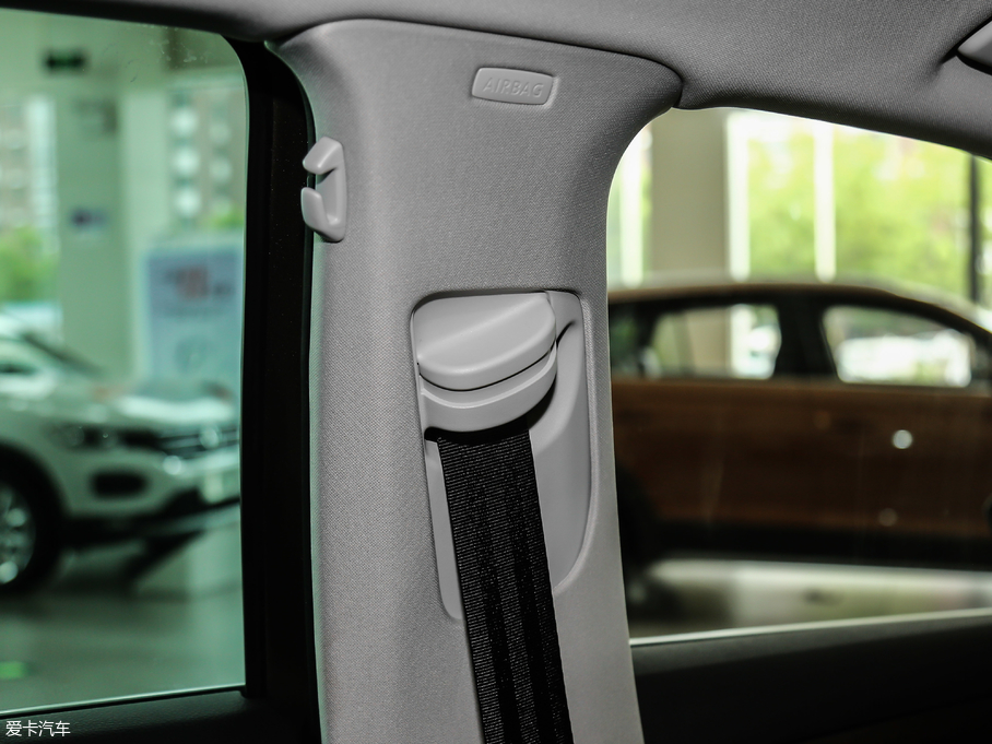 2019~v 330TSI DSG F VI