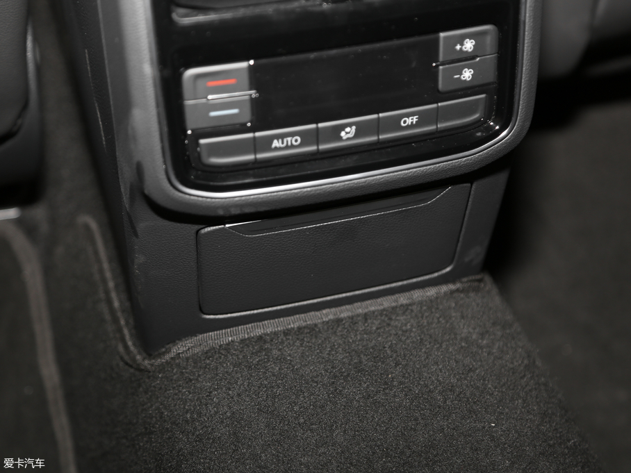 2019~v 330TSI DSG A VI