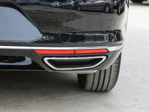 2019330TSI DSG A V ^