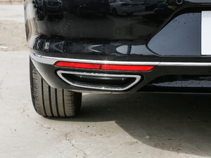 2019330TSI DSG A V ^