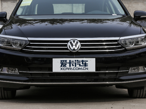 2019款330TSI DSG 豪华型 国V 中网