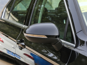 2019330TSI DSG A V ^