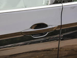 2019330TSI DSG A V {T