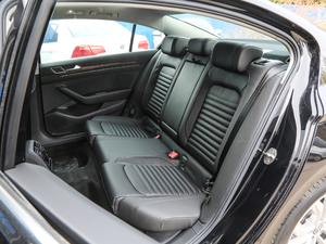 2019330TSI DSG A (gu)V 