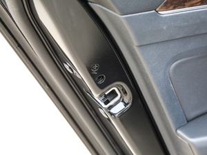 2019330TSI DSG A V g