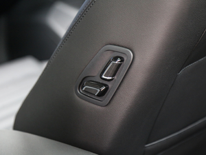 2019330TSI DSG A V g