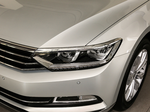 2019330TSI DSG A V ^