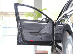 2019款280TSI DSG 领先型 国V 驾驶位车门