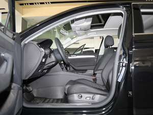 2019款280TSI DSG 领先型 国V 前排空间