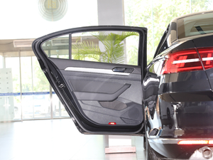 2019款280TSI DSG 领先型 国V 左后车门