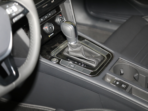 2019款280TSI DSG 领先型 国V 换挡杆