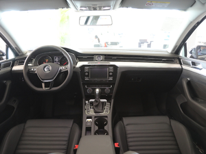 2019款280TSI DSG 领先型 国V 内饰全景