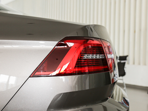 2019330TSI DSG F VI ^