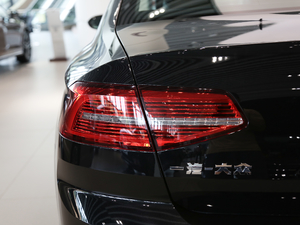 2019330TSI DSG A VI ^