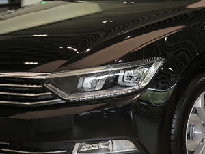 2019330TSI DSG A VI ^