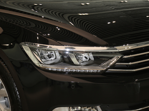 2019330TSI DSG A VI ^