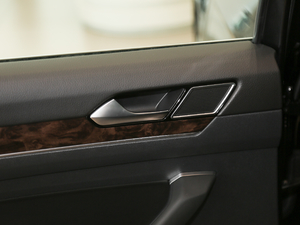 2019330TSI DSG A VI g