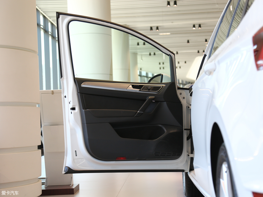 2019ߠ򡤼 280TSI ԄӺ V