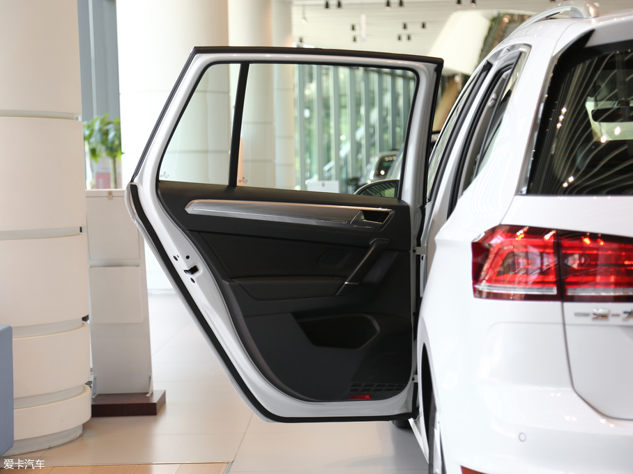 2019ߠ򡤼 280TSI ԄӺ V