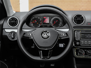 2019款梦想版 1.5L 手动舒适型 方向盘