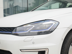 2020���Y Pro �������^